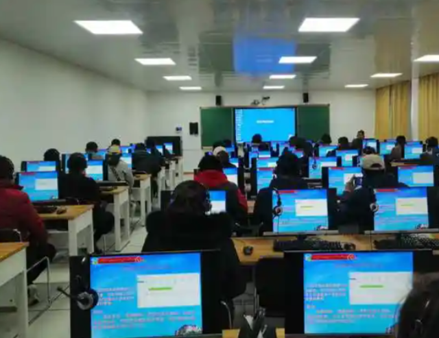 在实践中现有结构与实际需求之间存在显着落差